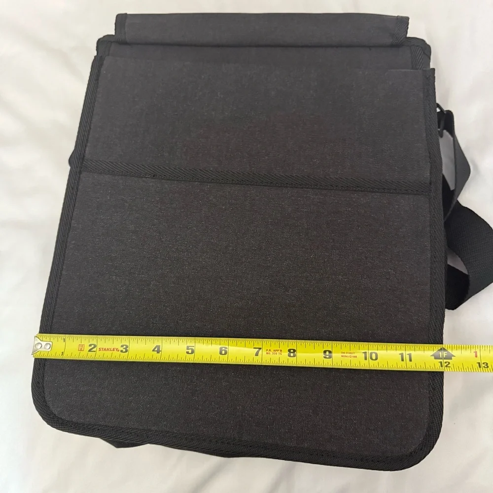 Bella Russo 14” canvas messenger bag